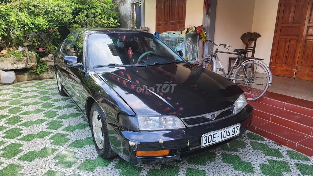 Honda Accord 1994 photo 2