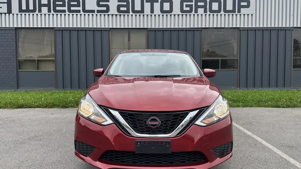 Nissan Sentra 2016 photo 2