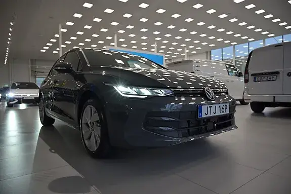 Volkswagen Golf I 2026 photo 4