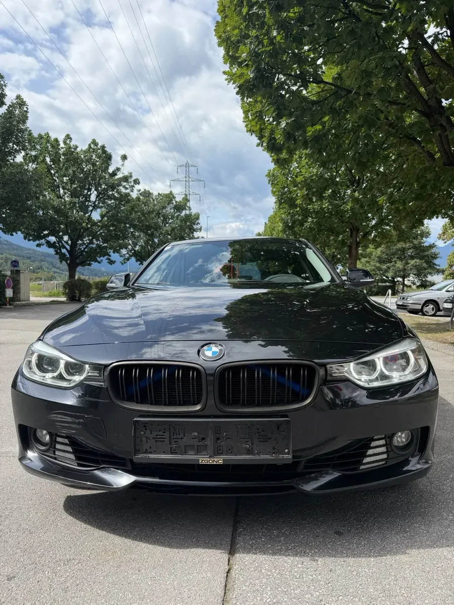 BMW 3 Series 2013 photo 2