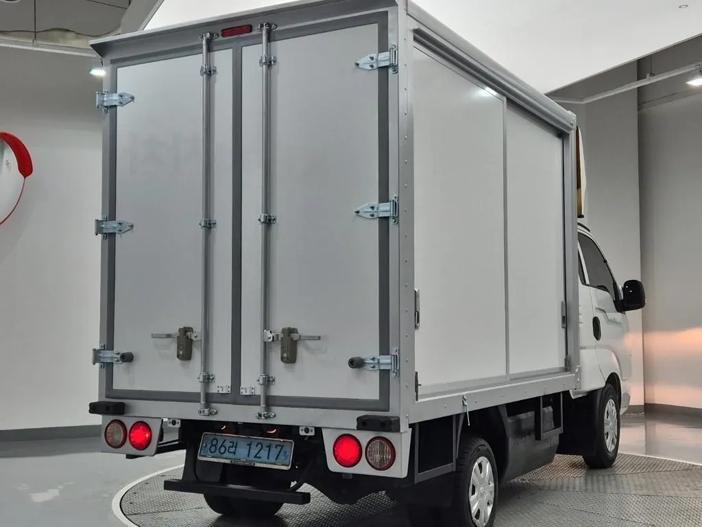 Kia Bongo 2023 photo 3