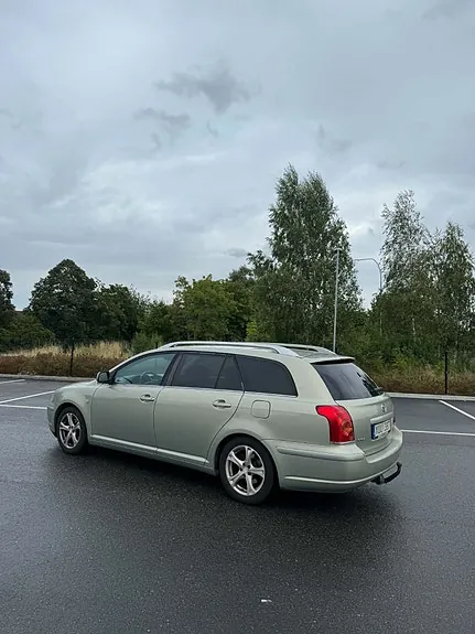 Toyota Avensis 2006 photo 4