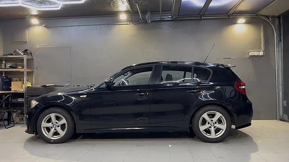 BMW 116I 2010 photo 4