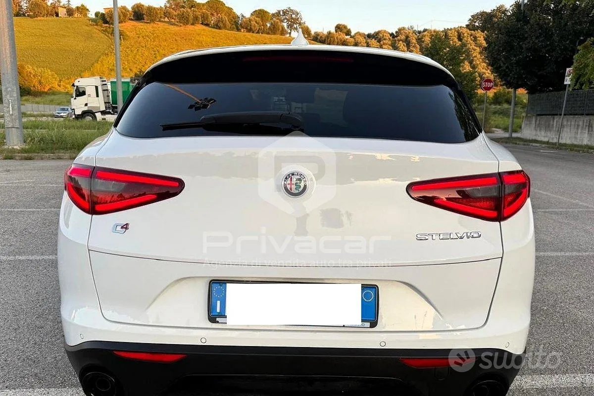 Alfa Romeo Stelvio 2019 photo 2