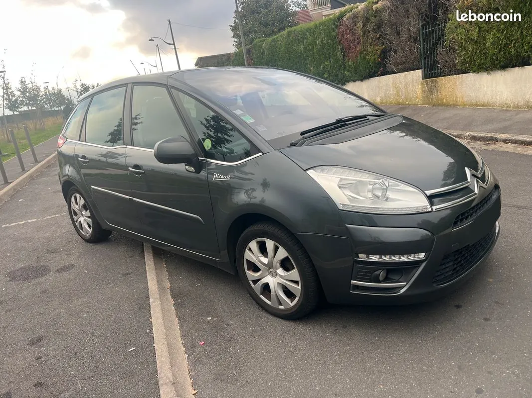Citroen C4 Picasso 2012 photo 2