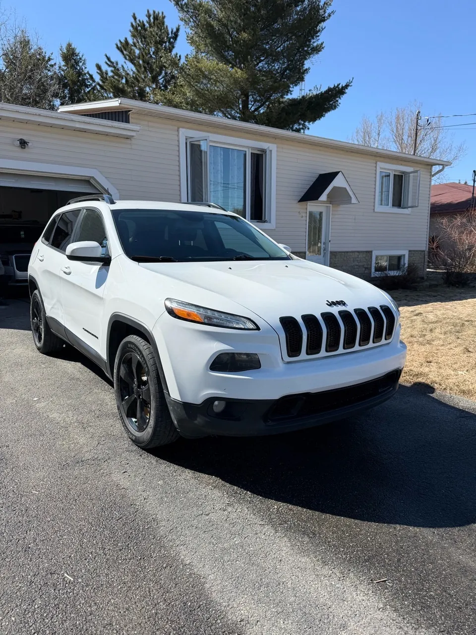 Jeep Cherokee 2016 photo 3