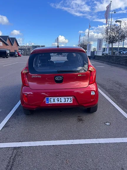 Kia Picanto 2011 photo 2