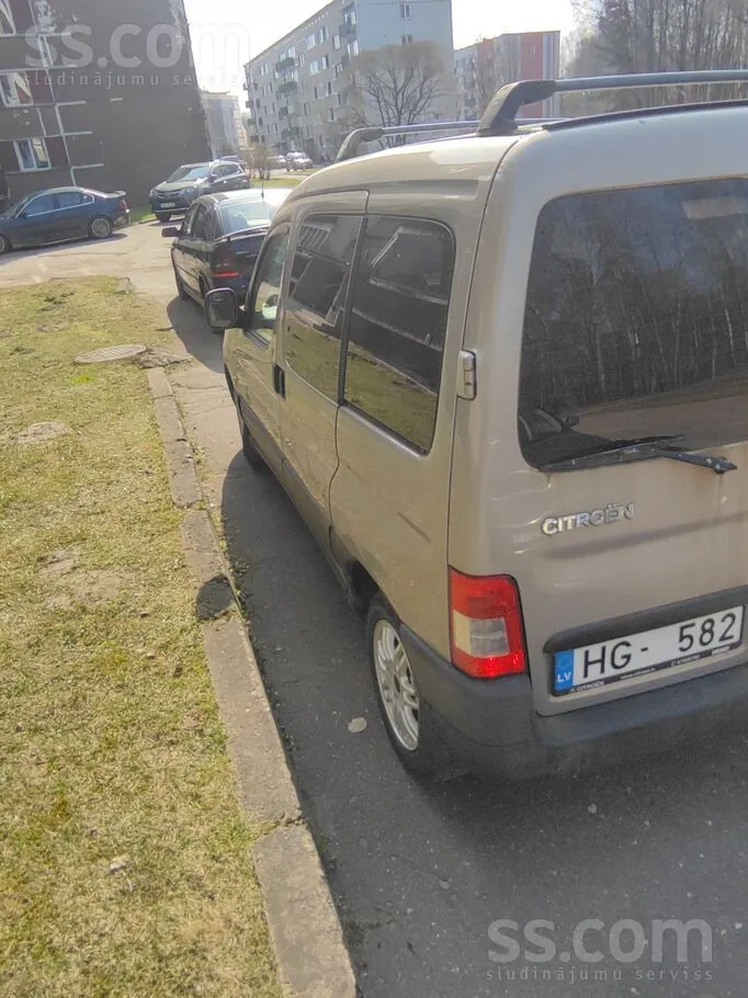 Citroen Berlingo 2008 photo 3