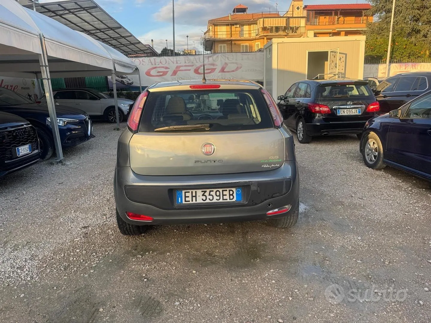 Fiat Grande Punto 2011 photo 3