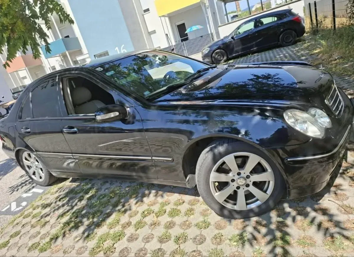 Mercedes-Benz C-Class 2003 photo 3