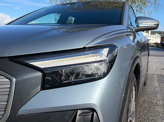 Audi Q4 E-Tron 2022 photo 3