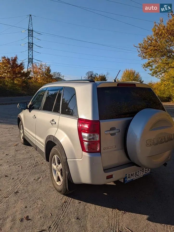Suzuki Grand Vitara 2011 photo 5