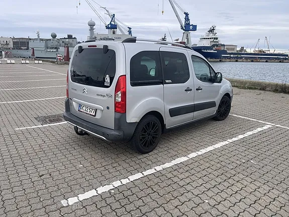 Citroen Berlingo 2009 photo 2
