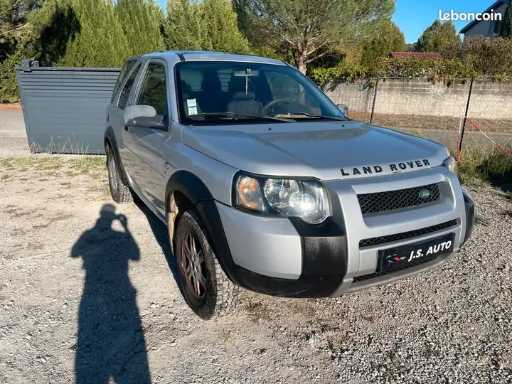 Land Rover Freelander 2005 photo 2