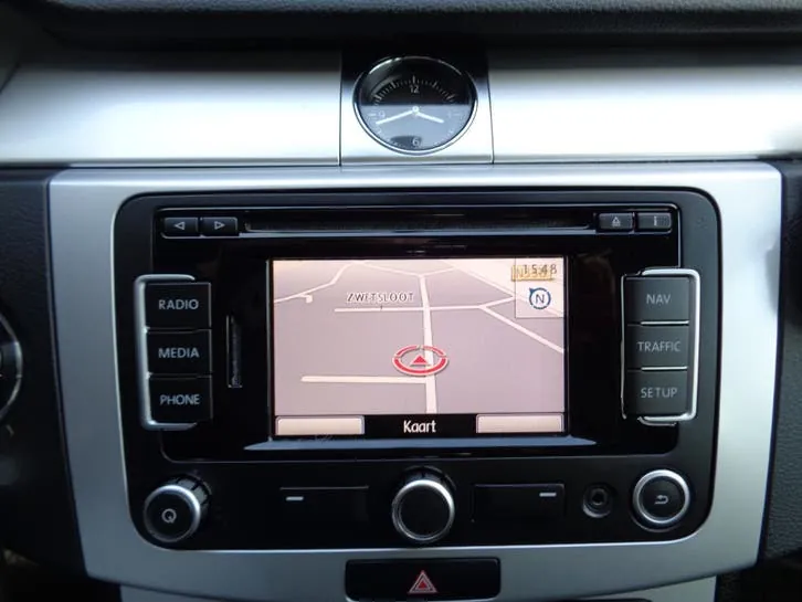 Volkswagen Passat 2011 photo 3