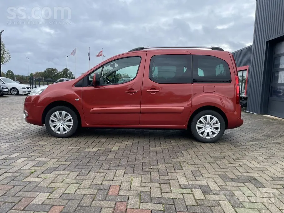 Peugeot Partner 2011 photo 2
