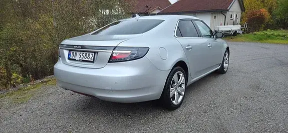 Saab 9-5 2011 photo 3