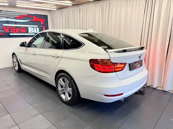 BMW 318D 2015 photo 4