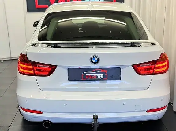 BMW 318D 2015 photo 5
