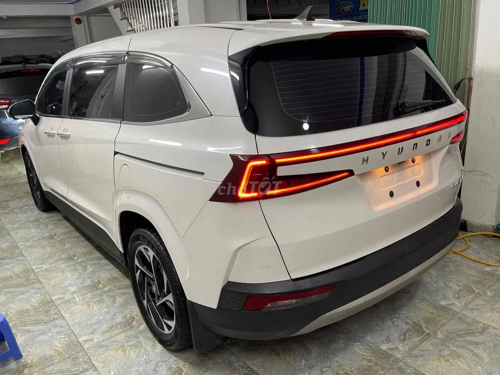 Hyundai Custin 2025 photo 2