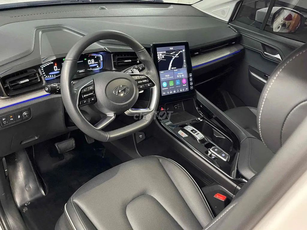 Hyundai Custin 2025 photo 4
