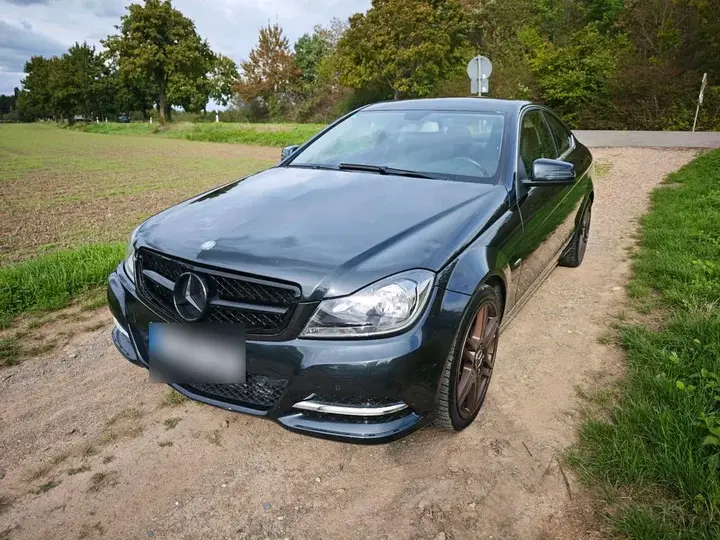 Mercedes-Benz C 220 Coupé