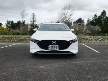 Mazda 3 2020 photo 3