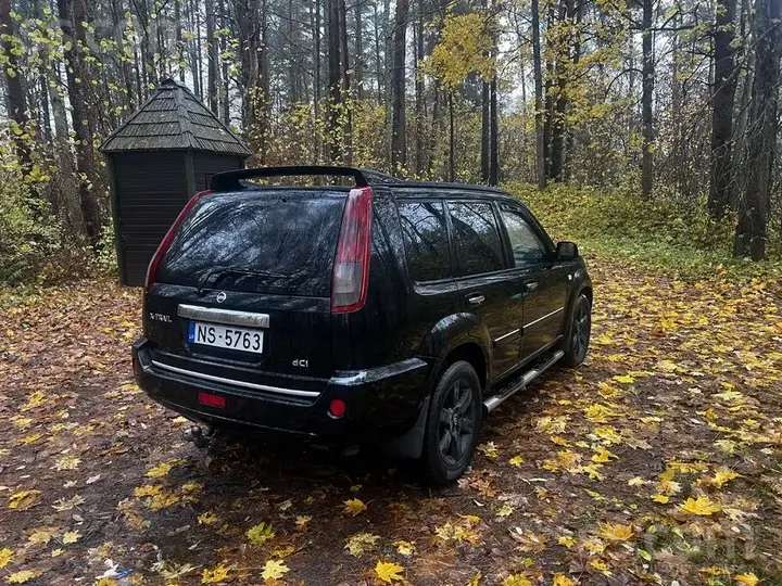 Nissan X-Trail 2004 photo 3