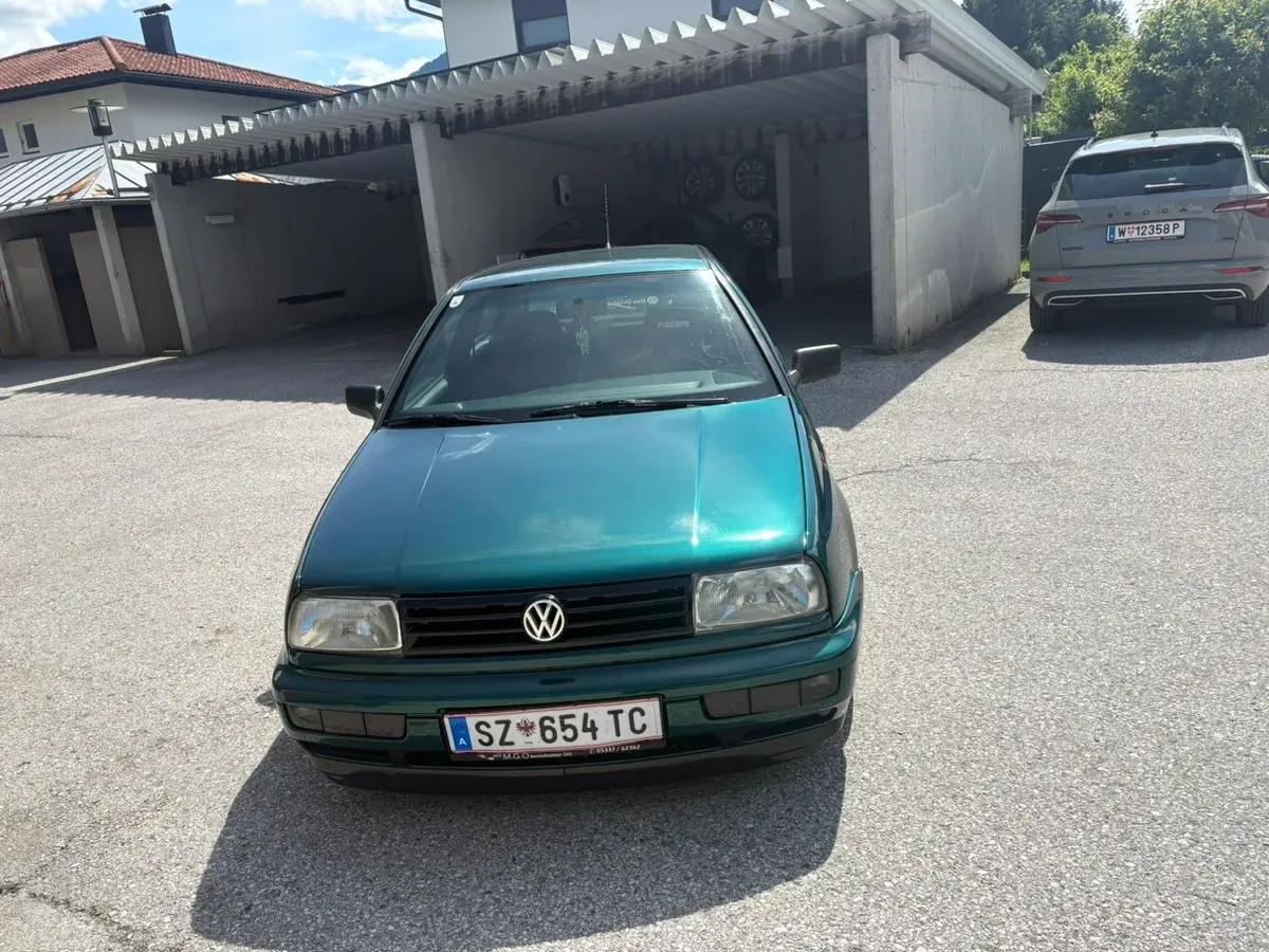 Volkswagen Golf 1996 photo 2