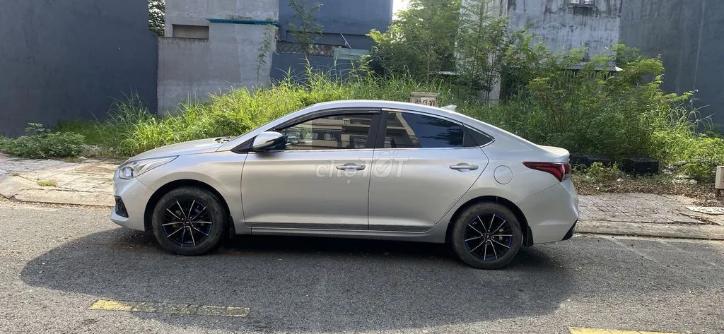 Hyundai Accent 2018 photo 2