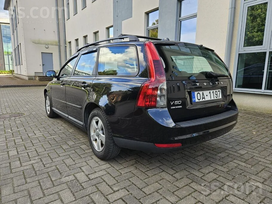 Volvo V50 2008 photo 3
