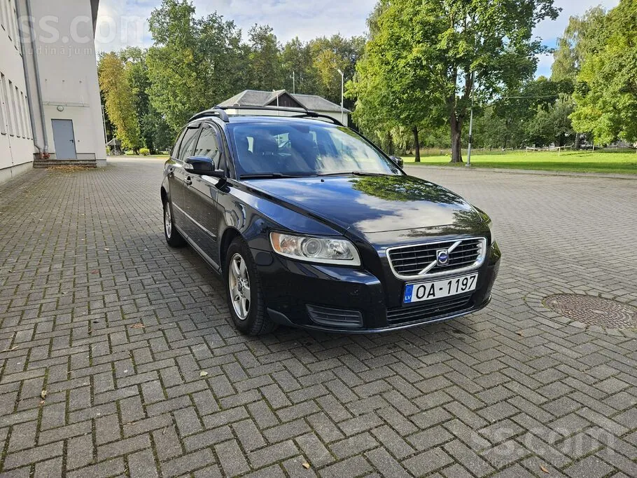 Volvo V50 2008 photo 2