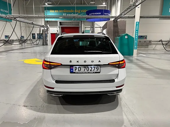 Skoda Superb 2021 photo 5