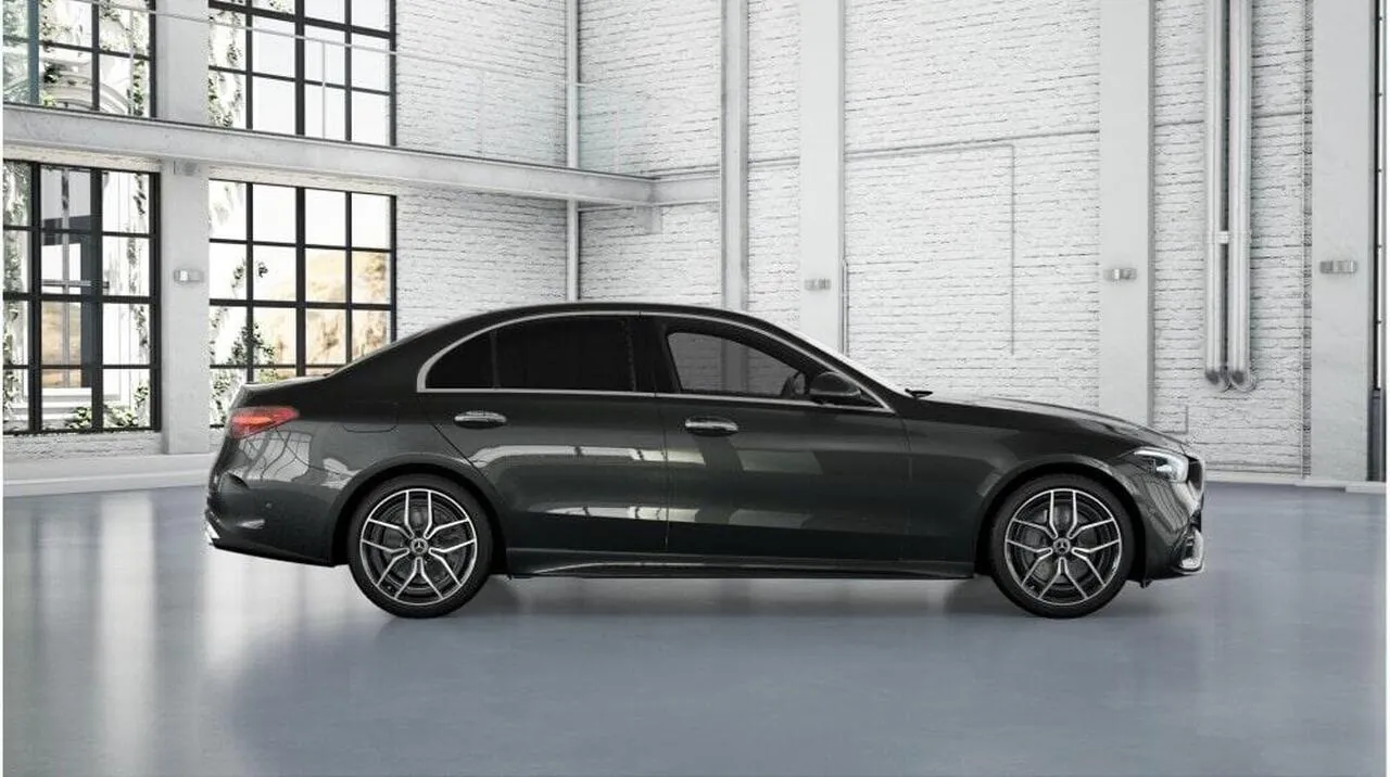 Mercedes-Benz C-Class photo 3