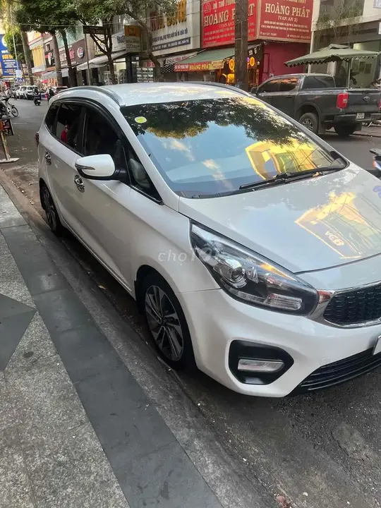 Kia Rondo 2018 photo 2