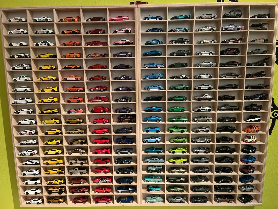 Hot Wheels Autos