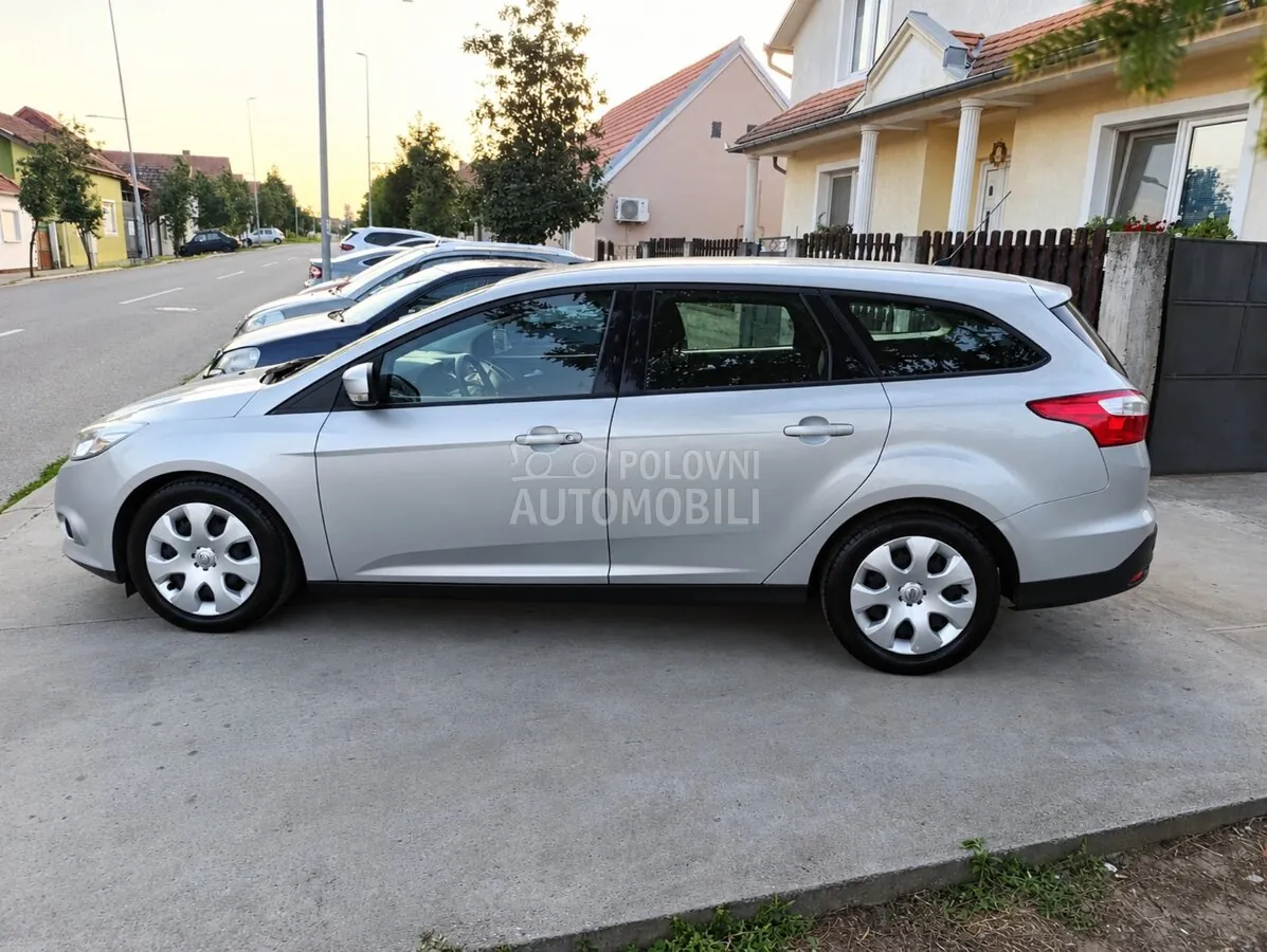 Ford Focus 2012 photo 5