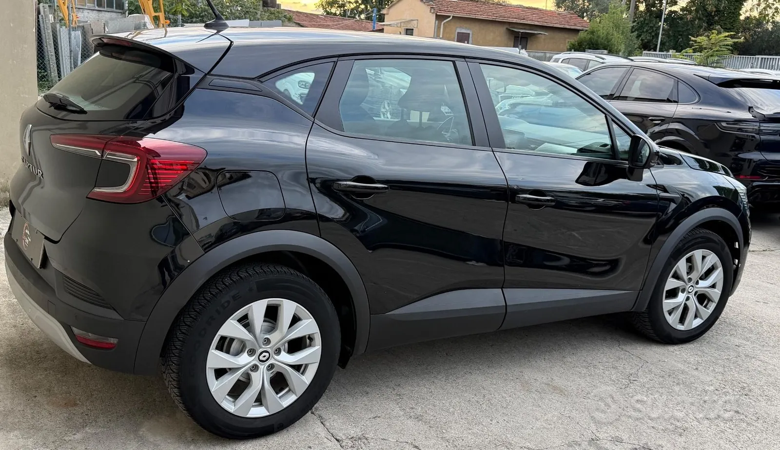 Renault Captur 2022 photo 3