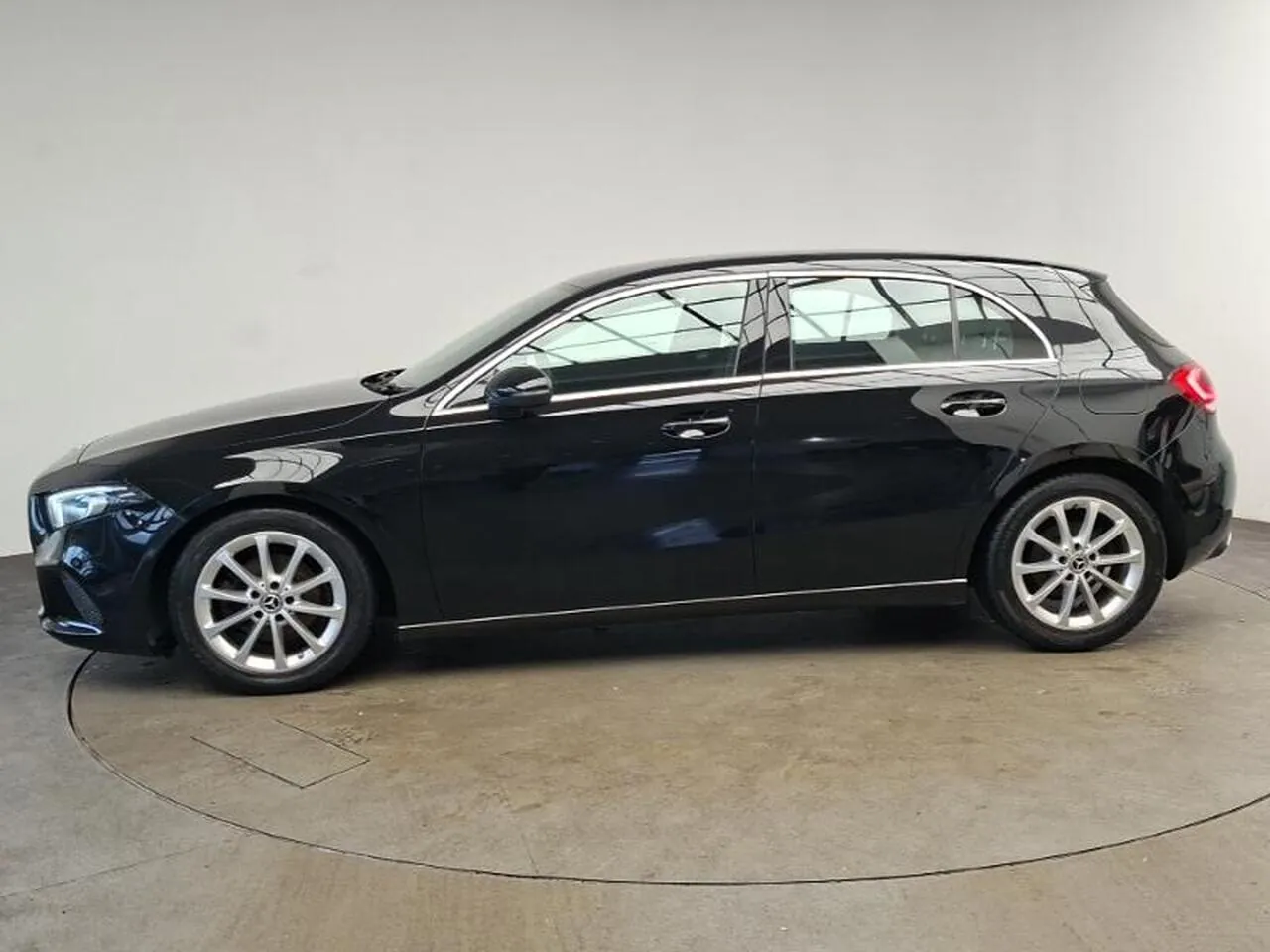 Mercedes-Benz A-Class 2019 photo 4