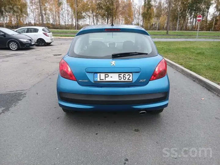 Peugeot 207 2006 photo 4