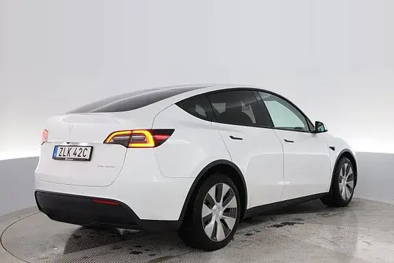Tesla Model Y 2022 photo 5