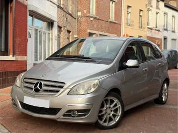 Mercedes-Benz B200