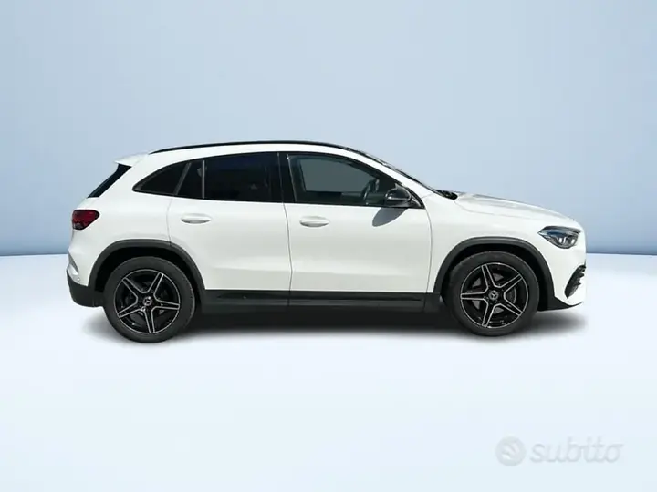 Mercedes-Benz Gla 2023 photo 3