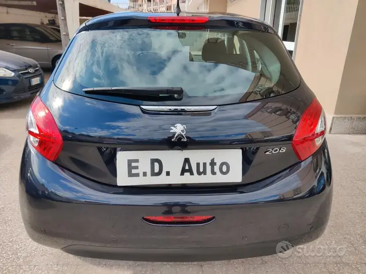Peugeot 208 2014 photo 5