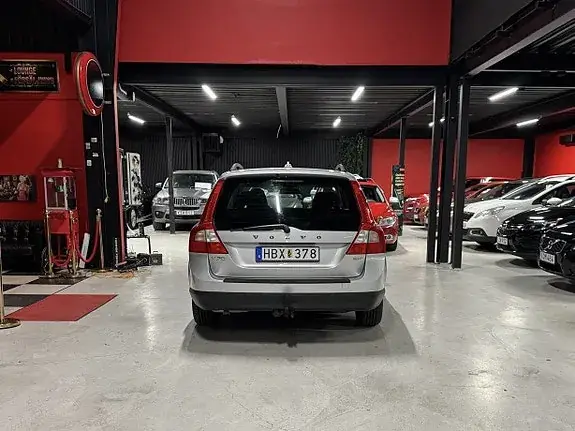 Volvo V70 2009 photo 4