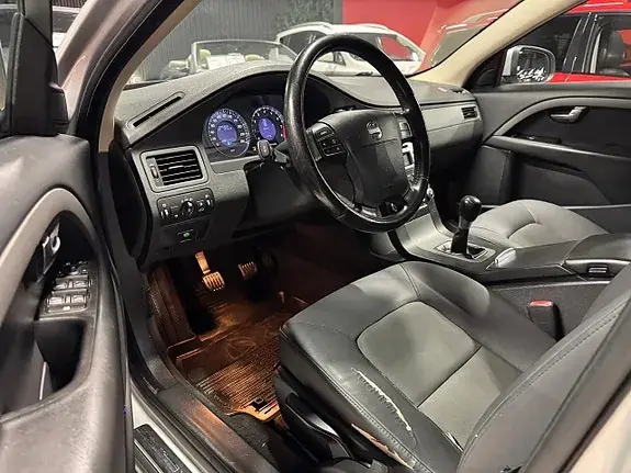 Volvo V70 2009 photo 5