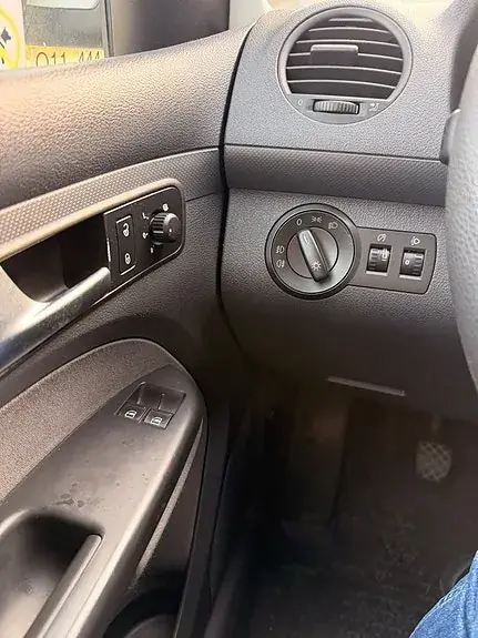 Volkswagen Caddy Maxi 2012 photo 5