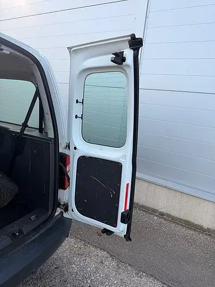 Volkswagen Caddy Maxi 2012 photo 3