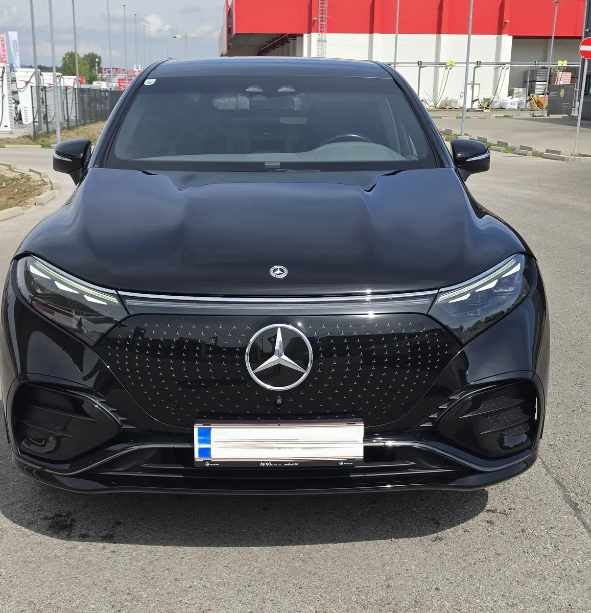 Mercedes-Benz Eqs Suv 2025 photo 3