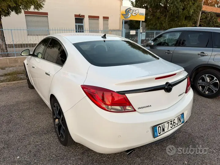 Opel Insignia 2009 photo 2